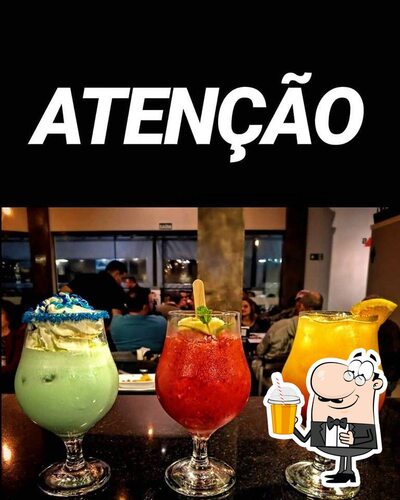 Você pode desfrutar de uma bebida do menu