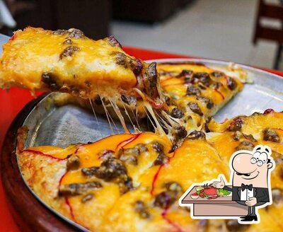 Os clientes do Pizzaria Sorriso podem pedir diferentes refeições de frutos do mar