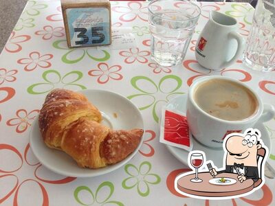 Platti al Zenith Pizza