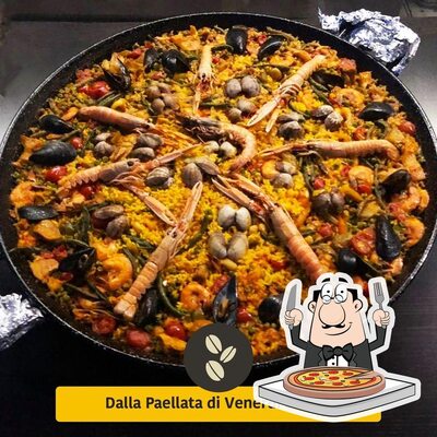 Ordina una pizza al pub & bar Alfa Caffè