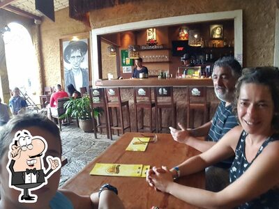 O interior do Boobalai Resto Bar