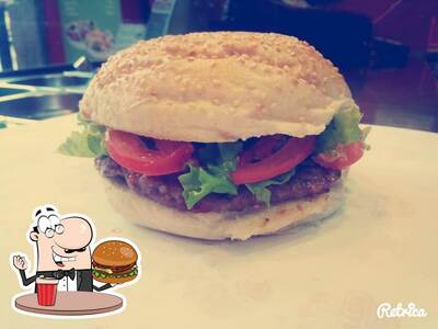 Essayez un hamburger à Wrap & Go Snack Bar