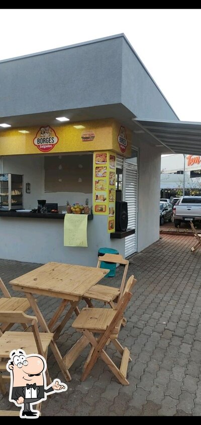 Veja imagens do interior do Borges Lanches e Salgados