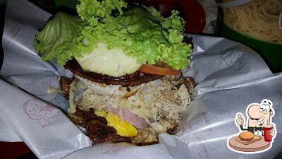 Os hambúrgueres do Johny's Point Burger irão saciar uma variedade de gostos