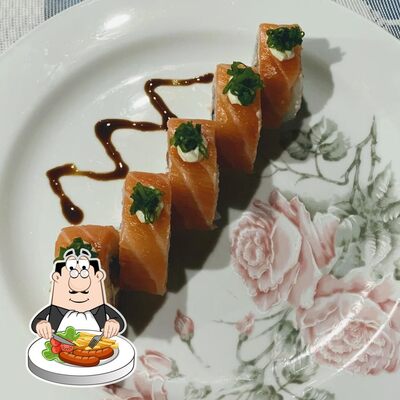 Comida em Shammah Sushi