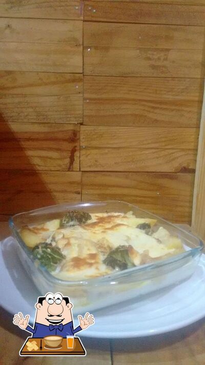 Comida em Pizzaria borges