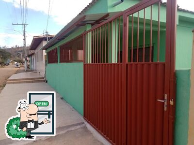 Veja o exterior do Bar do Moreira