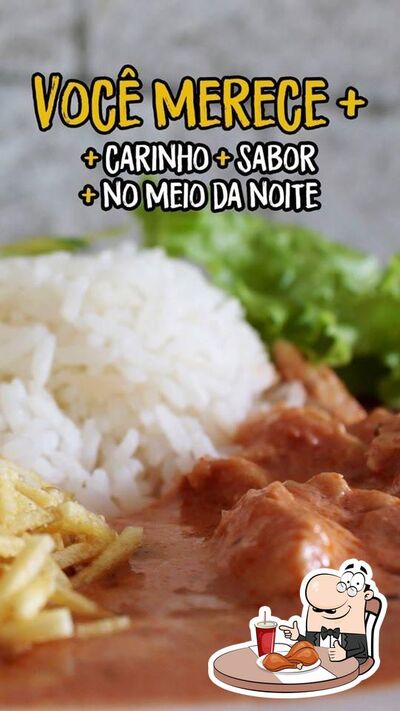 Platos en No Meio da Noite