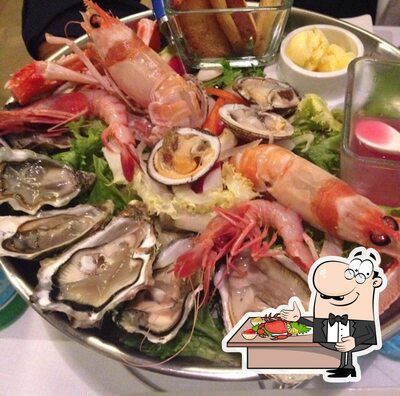 Ordina tra i molti pasti di mare offerti al ristorante Crudore'