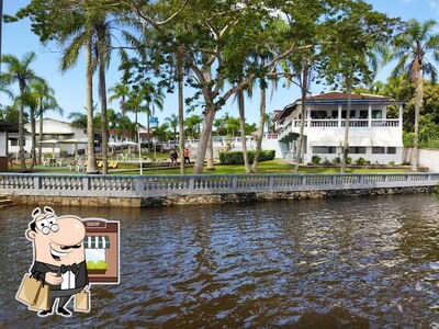 Veja imagens do exterior do Hotel Costa Azul