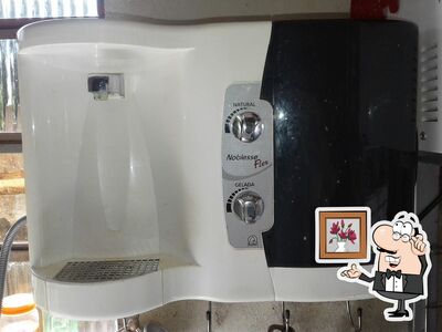 O interior do PIZZAÍ