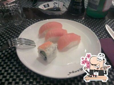 {Restaurant_name} serve piatti di sushi