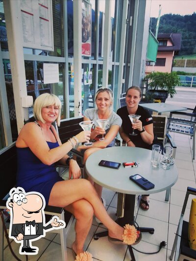 Dai un'occhiata agli interni di Incaffe