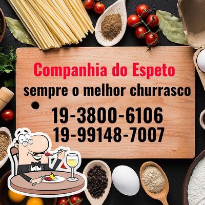 Platos en Companhia do Espeto