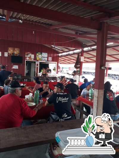 Descubra a área externa do RESTAURANTE SM