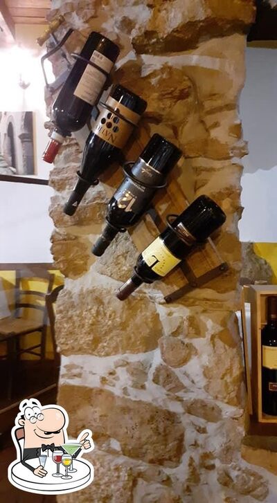 Prova un drink o cocktail alcolico dal menu