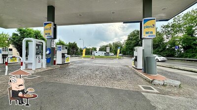 Guarda gli esterni di Tamoil