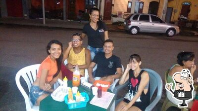 O interior do Lanche da Morena