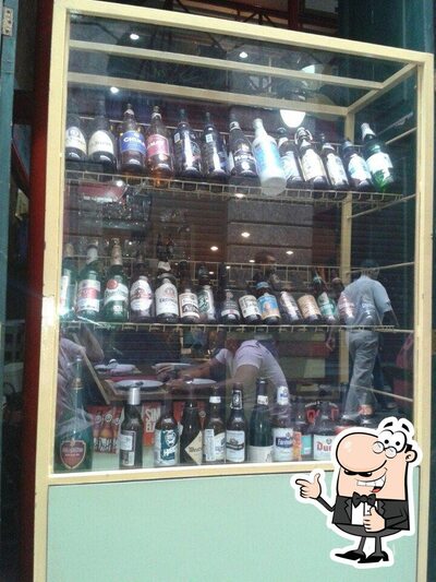 Al-Farabi offerece uma seleção de bebidas