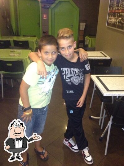 Découvrez l'intérieur de Snack Bashkent