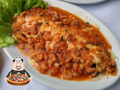 No Padaria Restaurante e Pizzaria Villa Marítima, você pode desfrutar de pizza