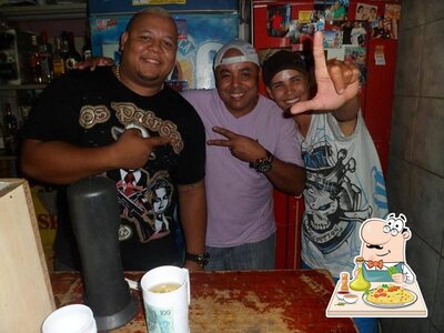 Platos en Karaokê Bar do Bruno