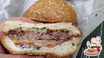 Побалуйте себя гамбургером в "Krigel Мира86"