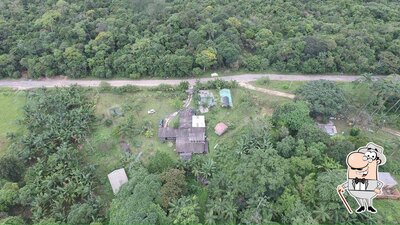 Veja o exterior do Rancho das Ostras