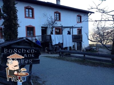 Goditi la vista dagli esterni di Gruberhof