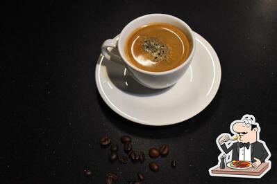 Platti al Café Bar Mara