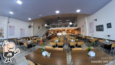 O interior do Restaurante Barriga Cheia