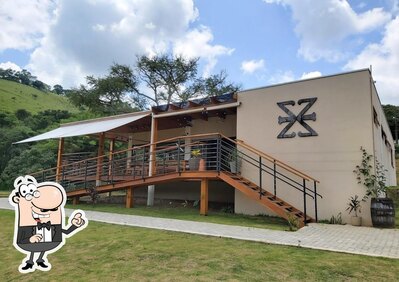 Desfrute da vista da área externa do ZALAZ