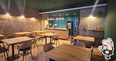 Gli interni di L'Anonimo Different Pub Pub - Birreria - Hamburgeria