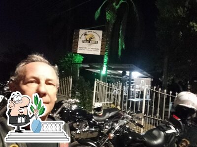 Descubra o exterior do Place Rider’s - Paradouro para Motociclistas