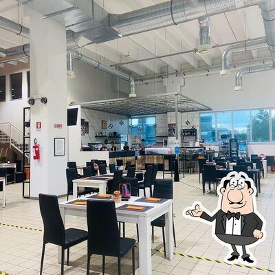 Dai un'occhiata agli interni di Km11