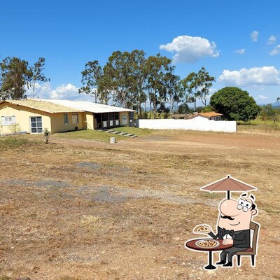 o exterior é uma característica importante do Restaurante Tião Mineiro