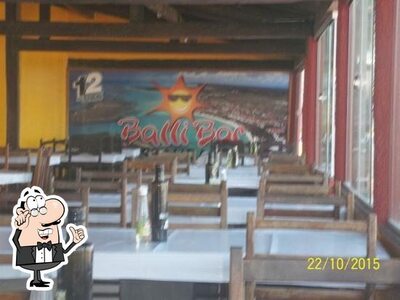 Veja imagens do interior do Balli Bar Cabana