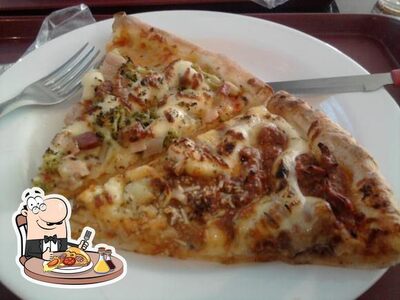 No Anita Pizzaria, você pode degustar pizza