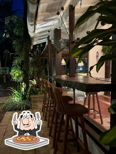 No Bahia Bambu Praia do Forte, você pode provar pizza