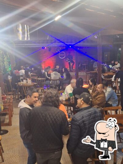 Veja imagens do interior do NARAGH BAR