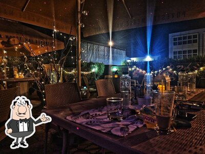 Découvrez l'intérieur de Influence PuB