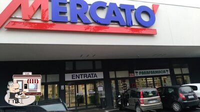 Goditi la vista dagli esterni di Mercatò