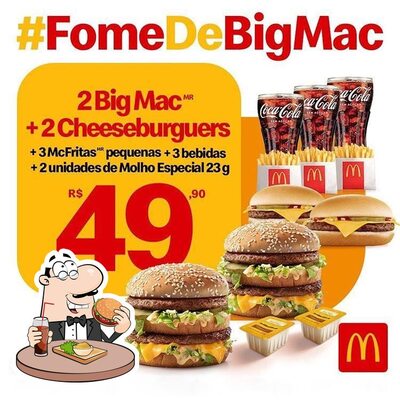 Experimente um dos hambúrgueres oferecidos no Mc Donald's