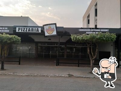 Desfrute da vista da área externa do Pizzaria Ideal