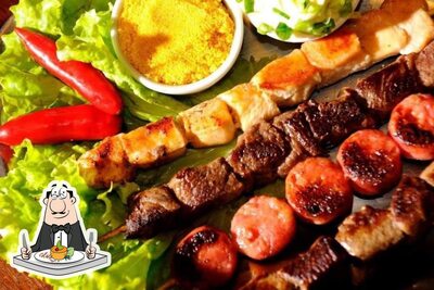 Platos en Companhia do Espeto