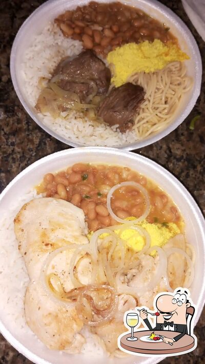 Comida em Restaurante cantinho da GÊ