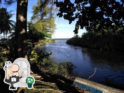 o exterior é uma característica importante do Barraca AxéMoi