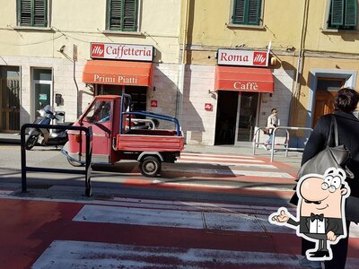 Siediti a un tavolo di Bar Caffetteria Roma