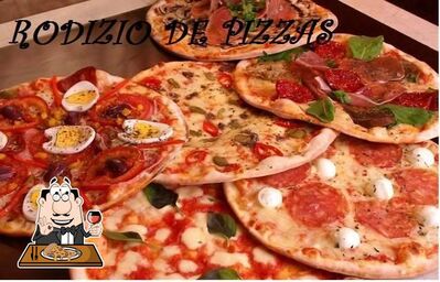 Peça pizza no Gringo's Pizza e Grill