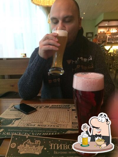 Насладитесь стаканом темного или светлого пива